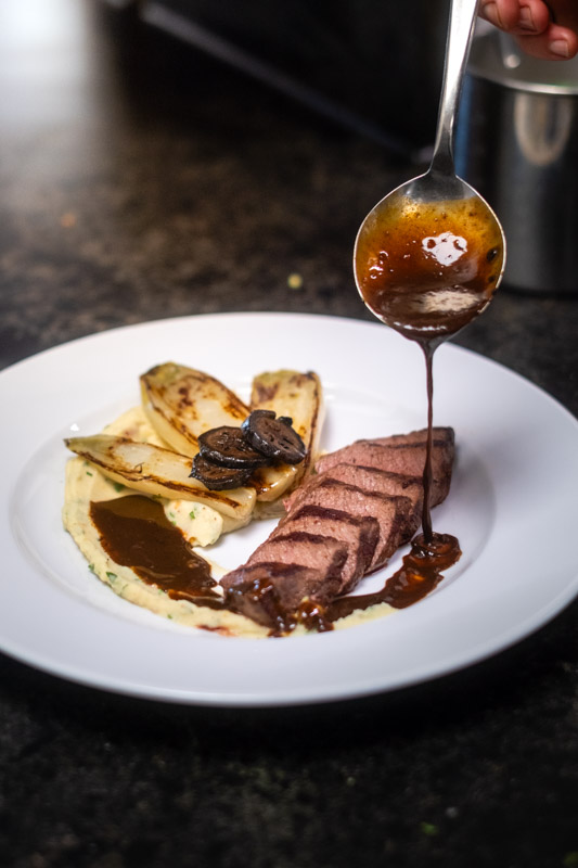Ein Gericht der Speisekarte des Aachener Restaurants Brasserie 27 auf dem Gelände des Aachener Golf-Clubs